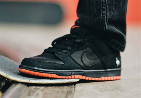 nike sb pigeon replica|nike sb dunk low black pigeon.